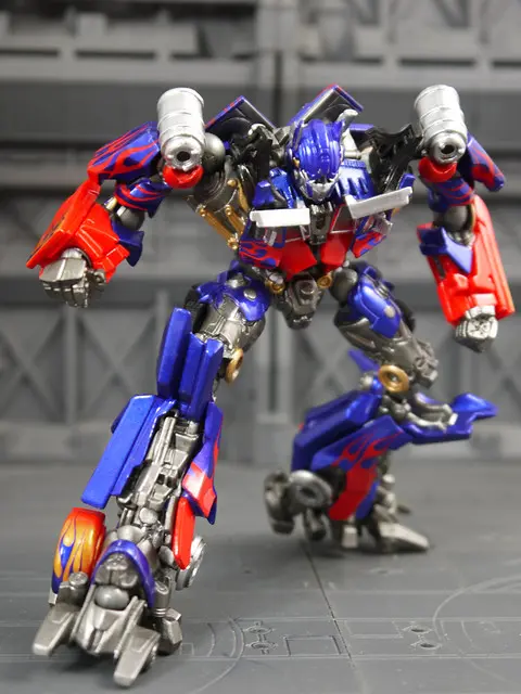[轉輪科技] 柯博文(Optimus Prime)