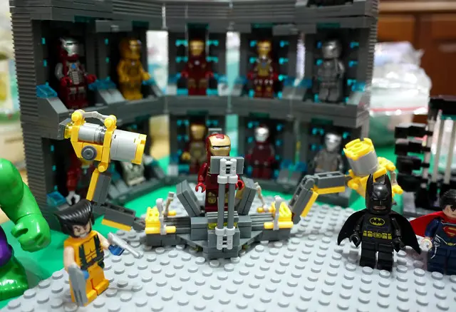 LEGO 超級英雄基地工地