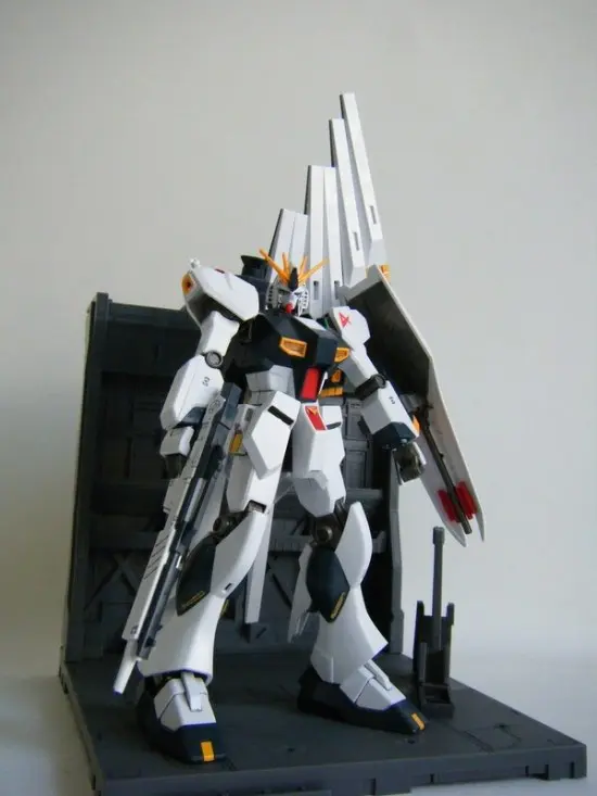 [HG] ν GUNDAM