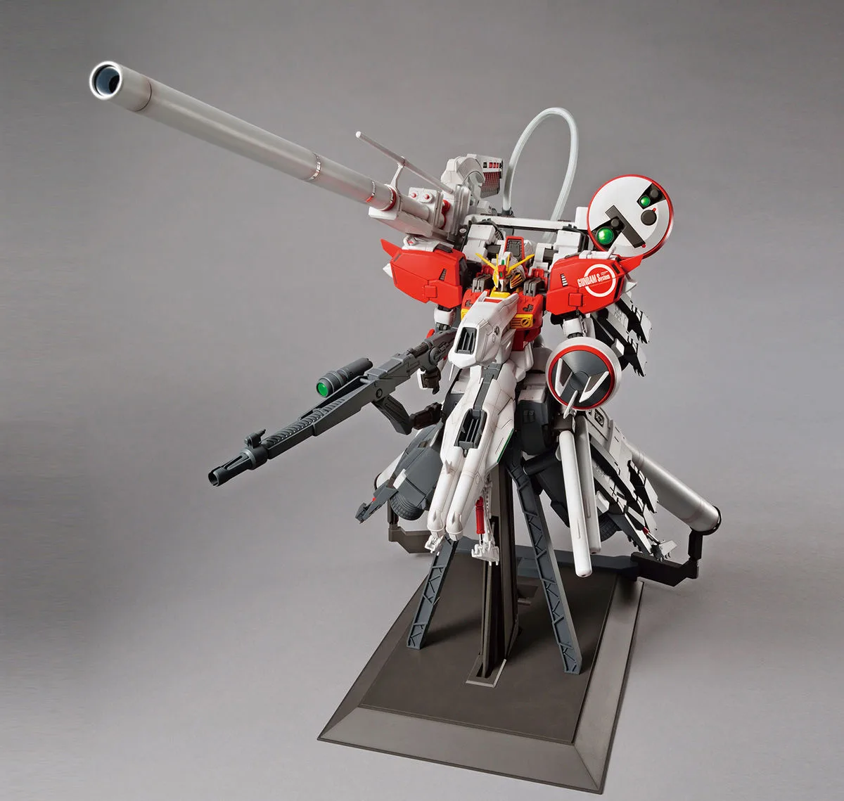 Sガンダム ディープ・ストライカー